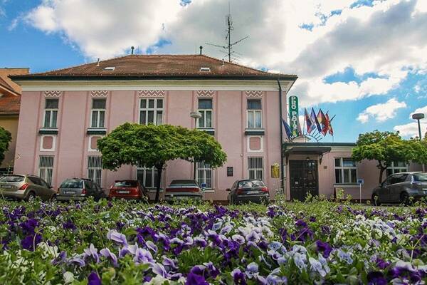 Pro Patria Ensana Health Spa Hotel **