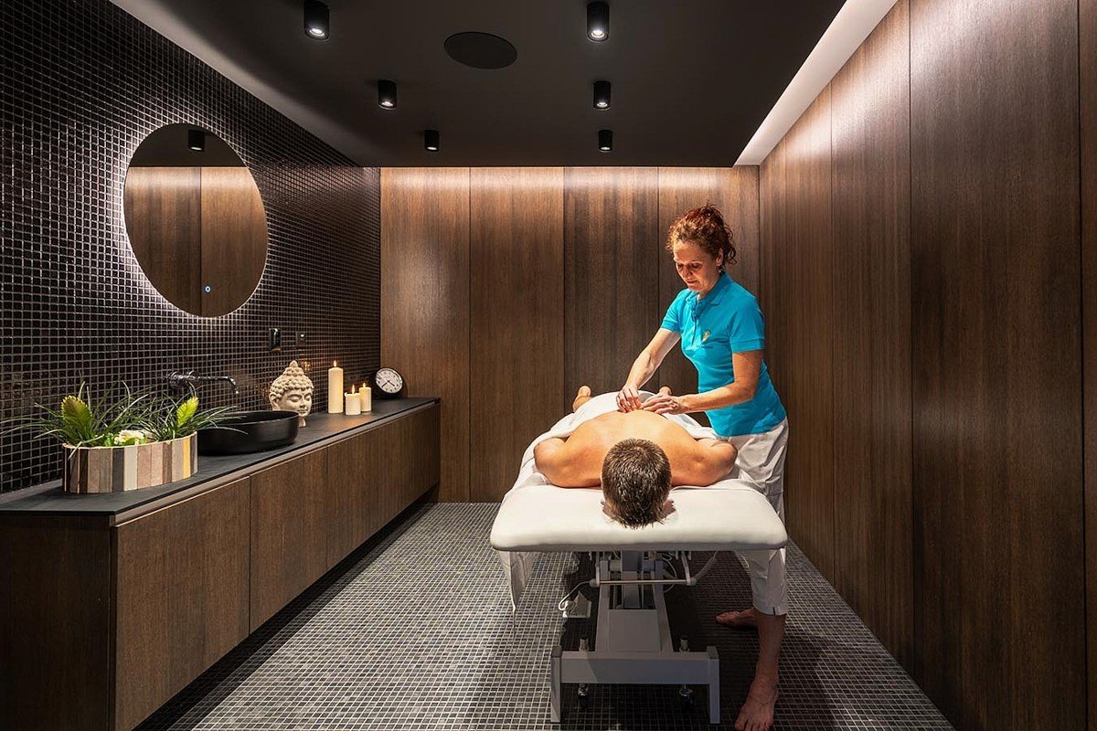 Dependance Brusnianka ***