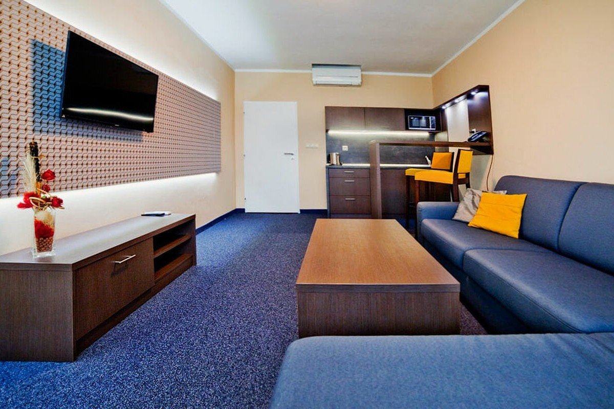 Apartmán s balkónom/2.poschodie