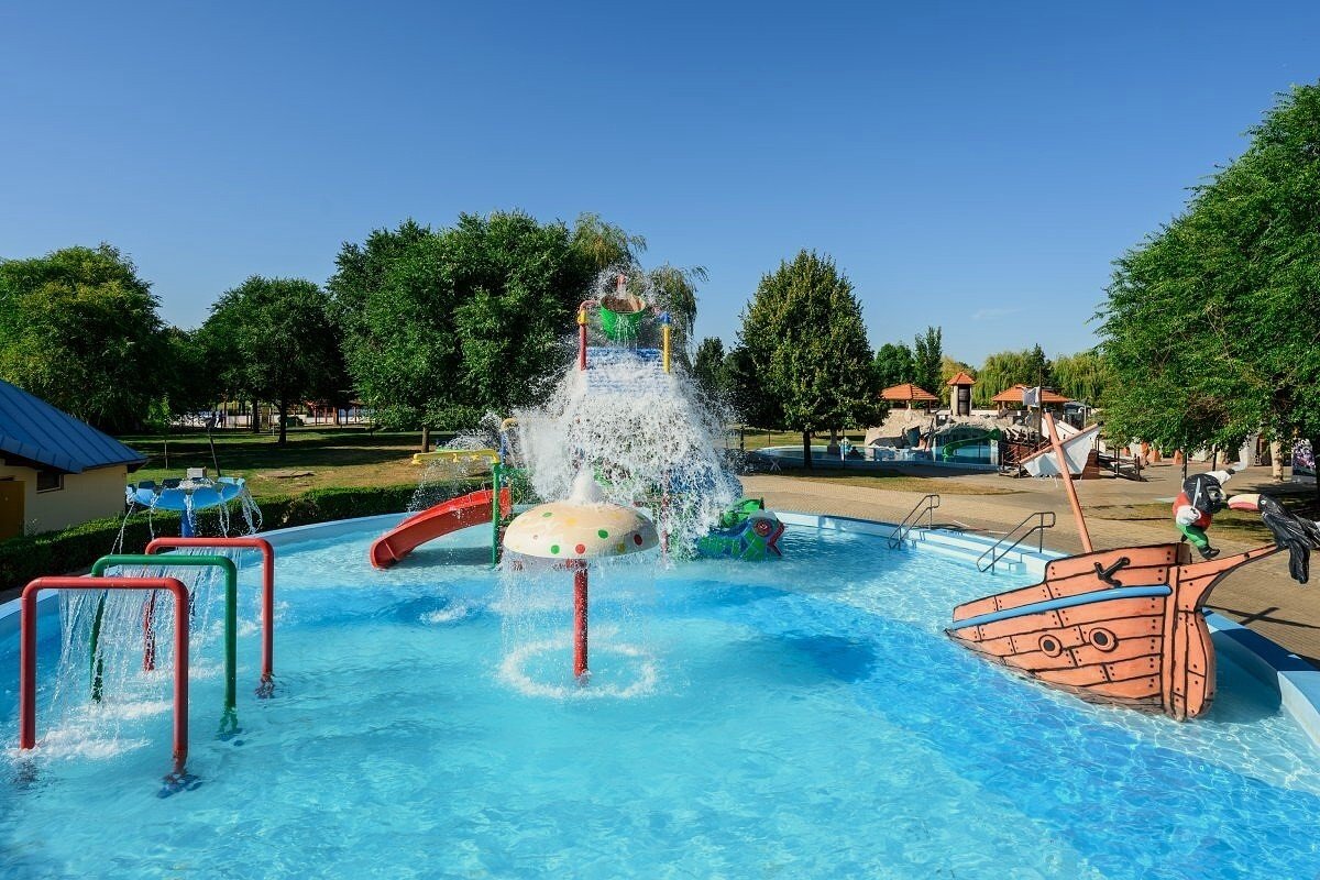 Rodinný 2+2 víkendový relax so vstupmi do kúpeľov Sárvár