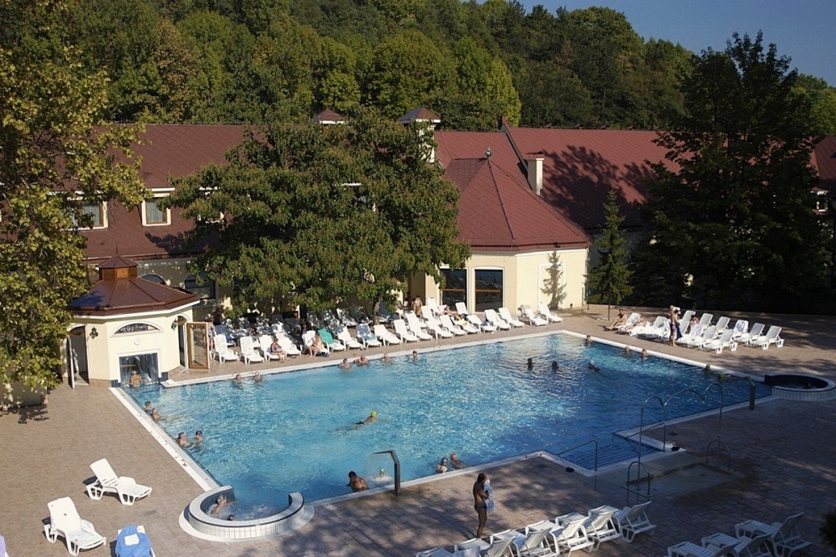 Turzov dom (Mier) ***