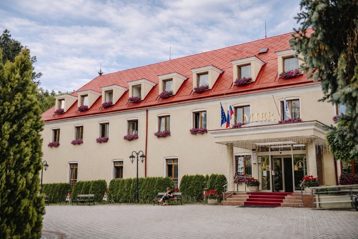 Turzov dom (Mier) ***