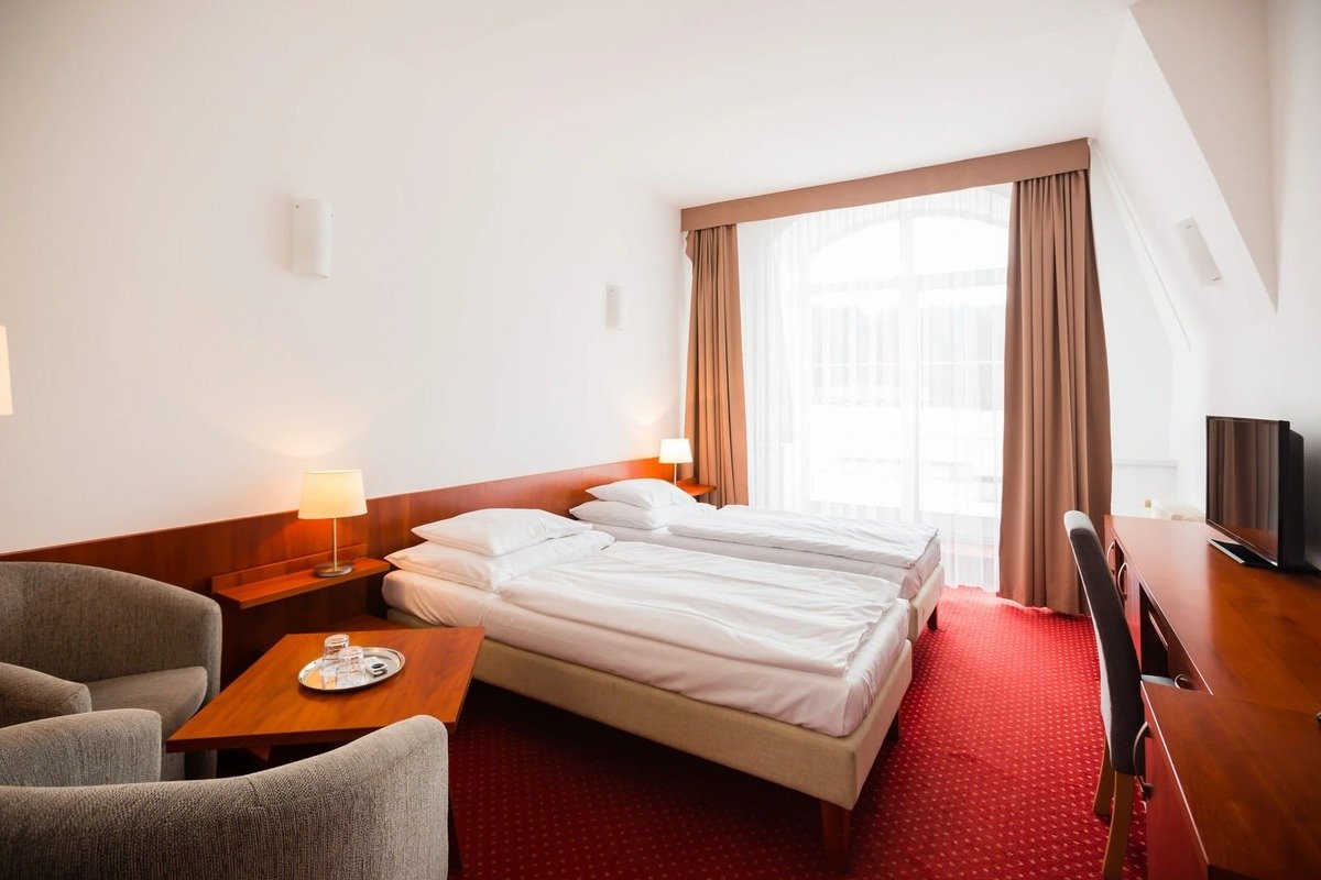 Superior s balkónom ****