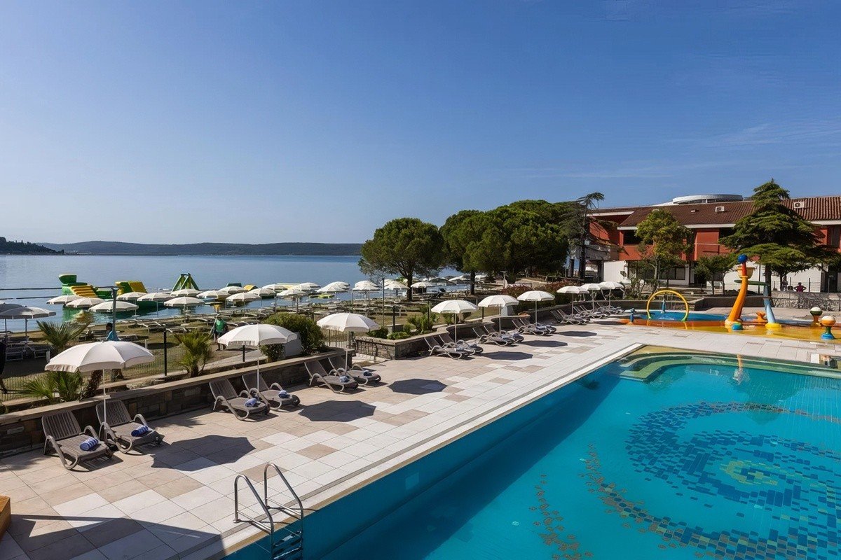 Grand hotel Bernardin *****