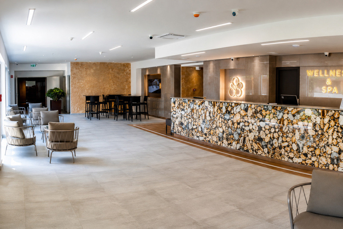 Hotel Azúr ****