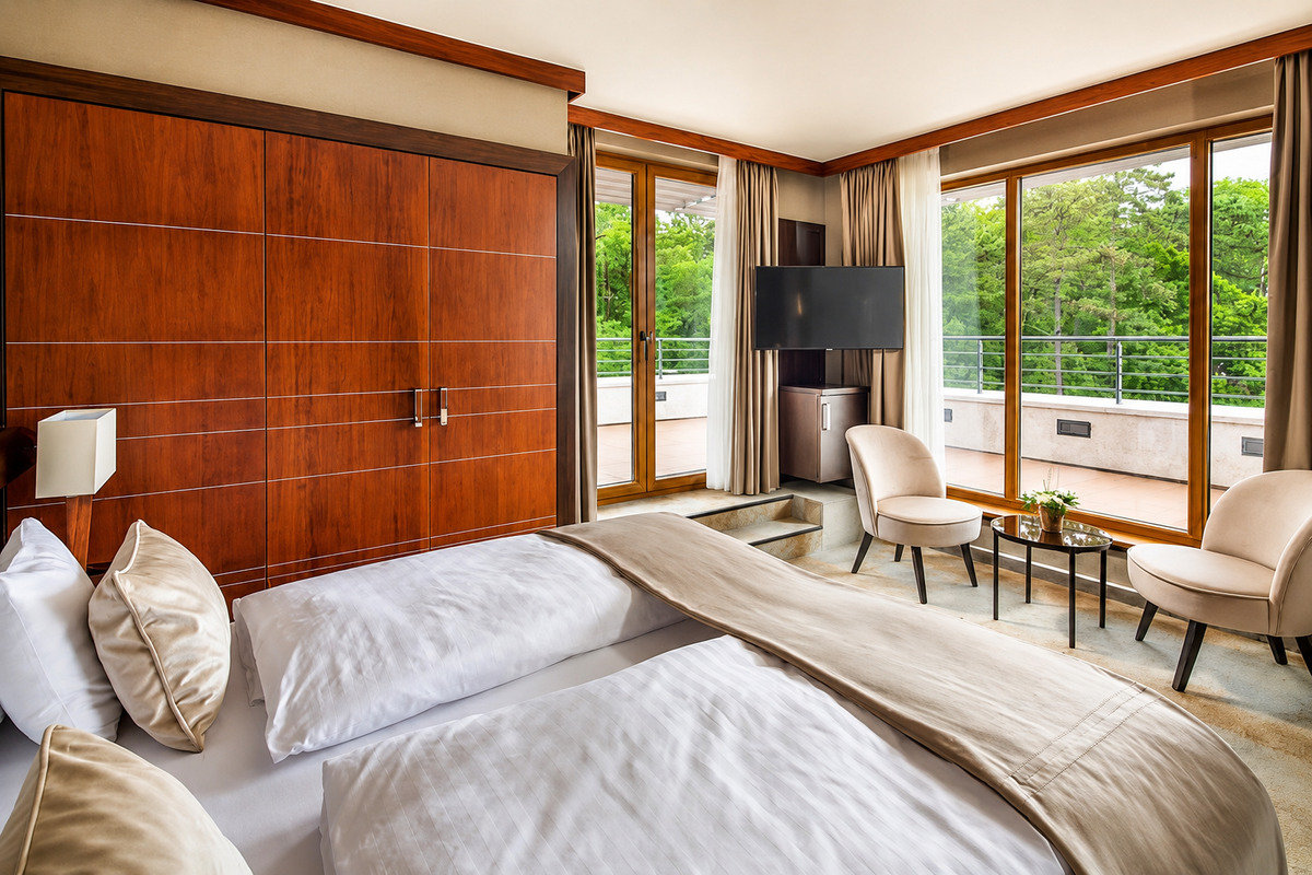Top Floor Suite