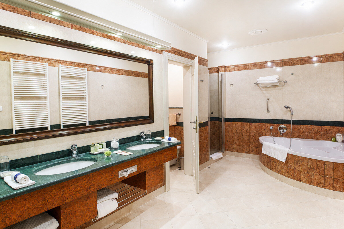 Exclusive Suite