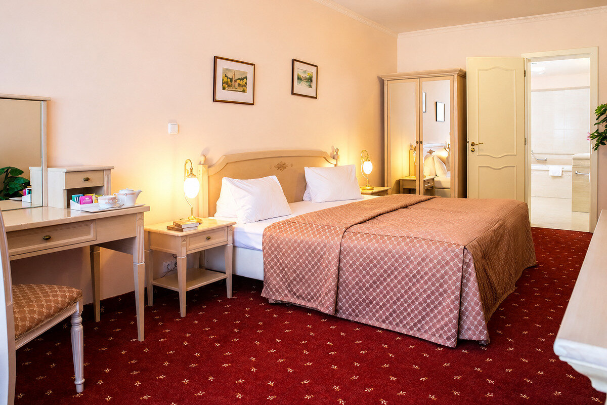 Premier Suite 
