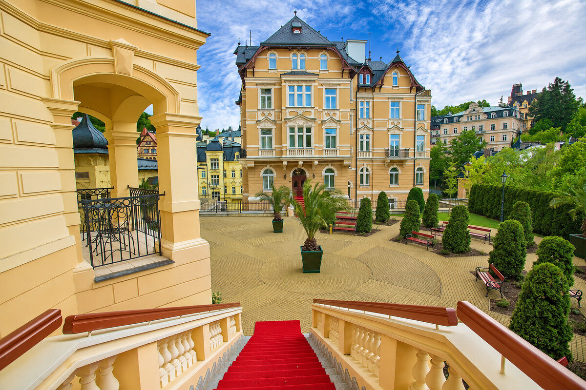 Savoy Westend Hotel *****