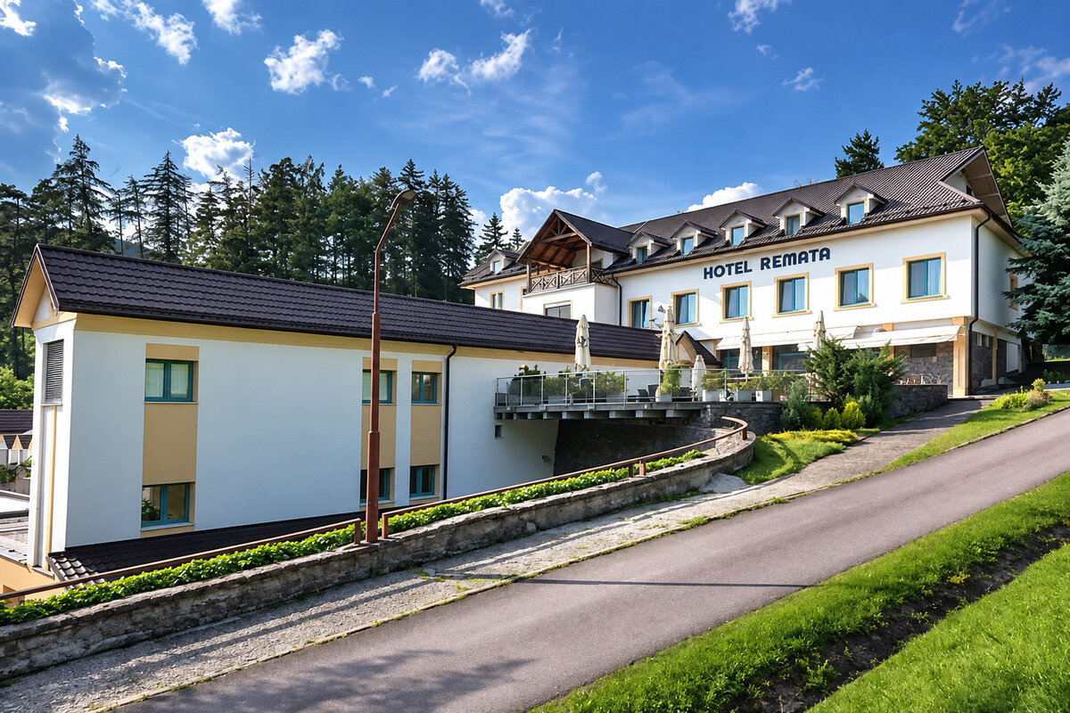 Hotel Remata ***