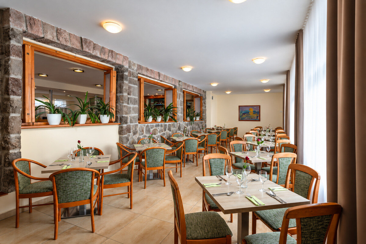 Hotel Remata ***