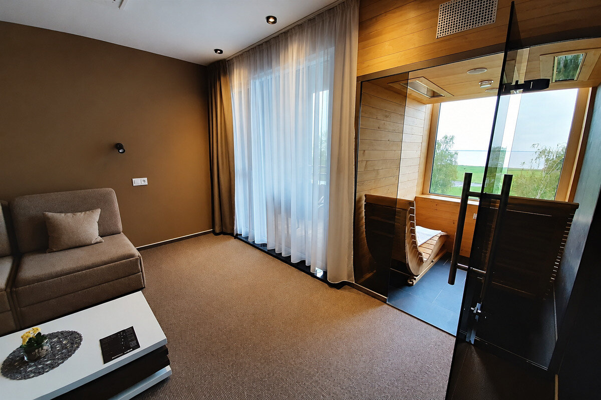 Sauna Suite